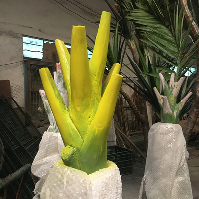 Plastic Leaves Decorative Artificial Bottle Palm Tree For Shopping Center